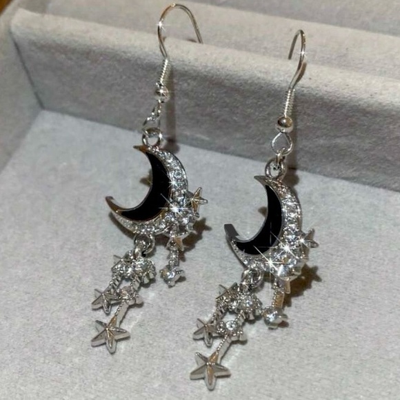 “Stars From the Moon” Black Sliver Crescent Dangling Stellar Celestial Earrings - Picture 5 of 6